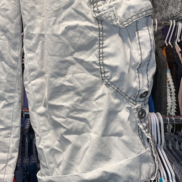 GUESS Jeans high end Designer Cargo shorts size 33 like NEw denim Jean short - Picture 4 of 12